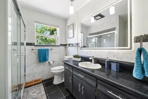 564 West Harrison Road Lombard IL 60148