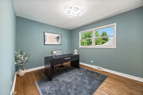 564 West Harrison Road Lombard IL 60148
