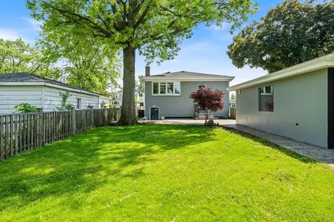 564 West Harrison Road Lombard IL 60148