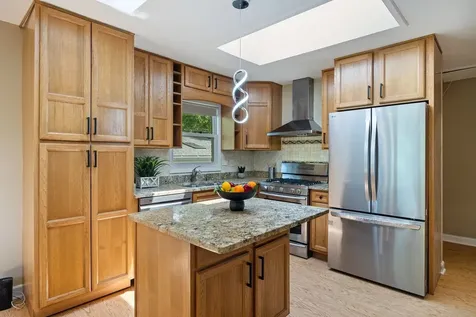 564 West Harrison Road Lombard IL 60148
