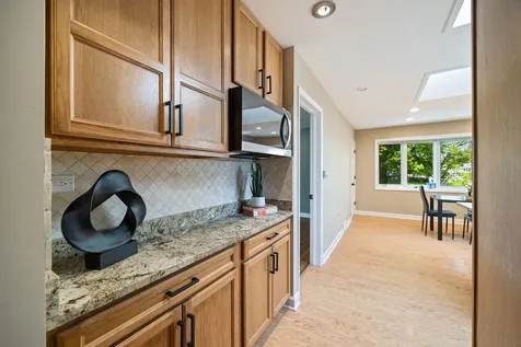 564 West Harrison Road Lombard IL 60148