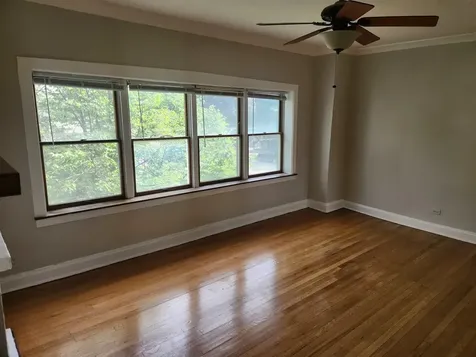 2835 West Byron Street Chicago IL 60618