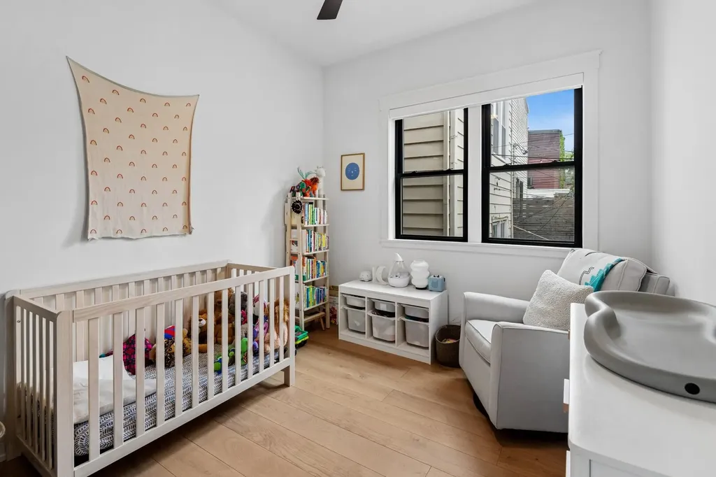 2147 West Thomas Street Chicago IL 60622