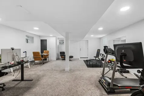 2147 West Thomas Street Chicago IL 60622