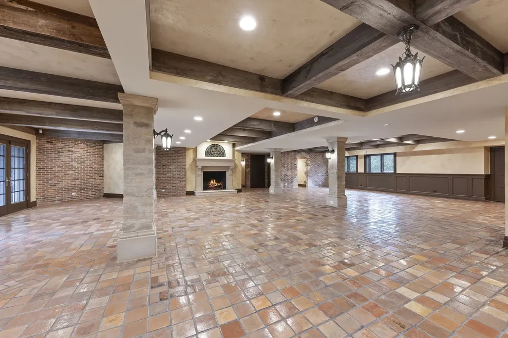 24w141 Hobson Road Naperville IL 60540