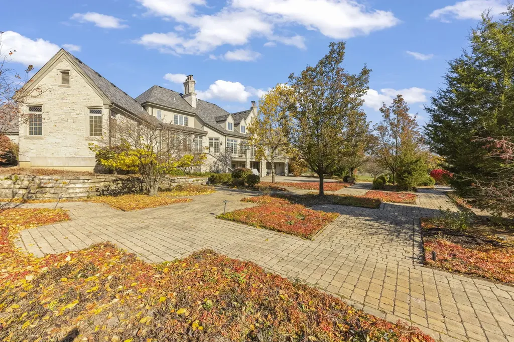 24w141 Hobson Road Naperville IL 60540