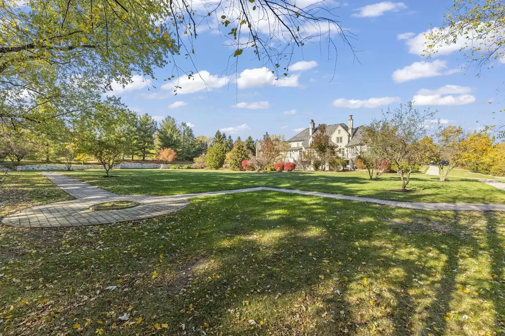 24w141 Hobson Road Naperville IL 60540