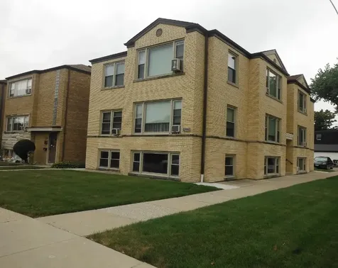 2446 North 78th Court Elmwood Park IL 60707