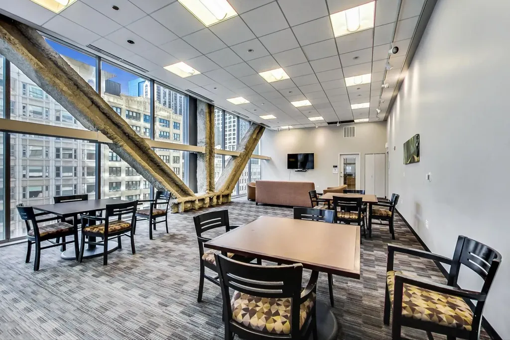 8 East Randolph Street Chicago IL 60601