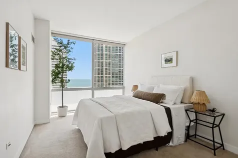 8 East Randolph Street Chicago IL 60601