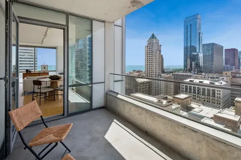 8 East Randolph Street Chicago IL 60601