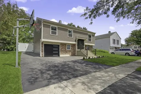 255 Polk Court Bartlett IL 60103
