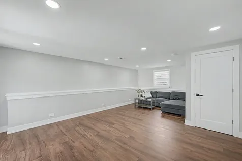 255 Polk Court Bartlett IL 60103