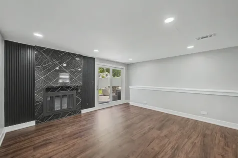 255 Polk Court Bartlett IL 60103