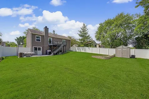 255 Polk Court Bartlett IL 60103