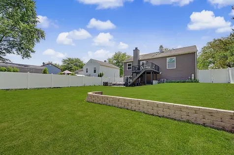 255 Polk Court Bartlett IL 60103