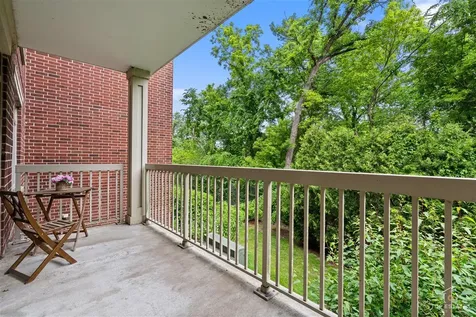 425 North Benjamin Drive Vernon Hills IL 60061
