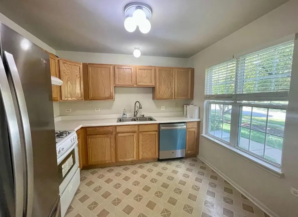 2219 Waterleaf Court Naperville IL 60564