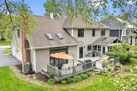 1309 Hawkins Court St. Charles IL 60174