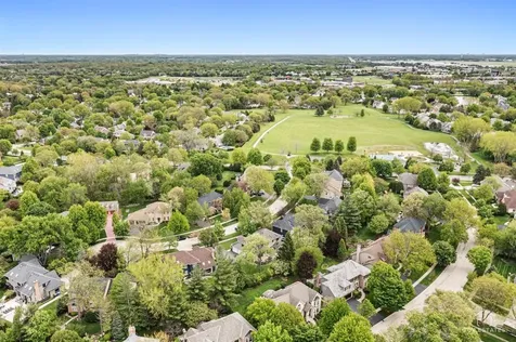 1309 Hawkins Court St. Charles IL 60174