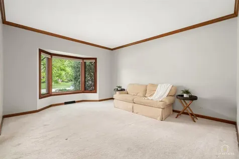 1309 Hawkins Court St. Charles IL 60174