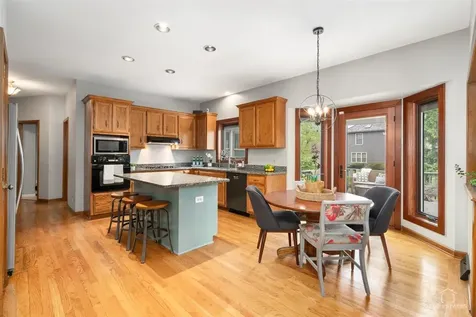1309 Hawkins Court St. Charles IL 60174