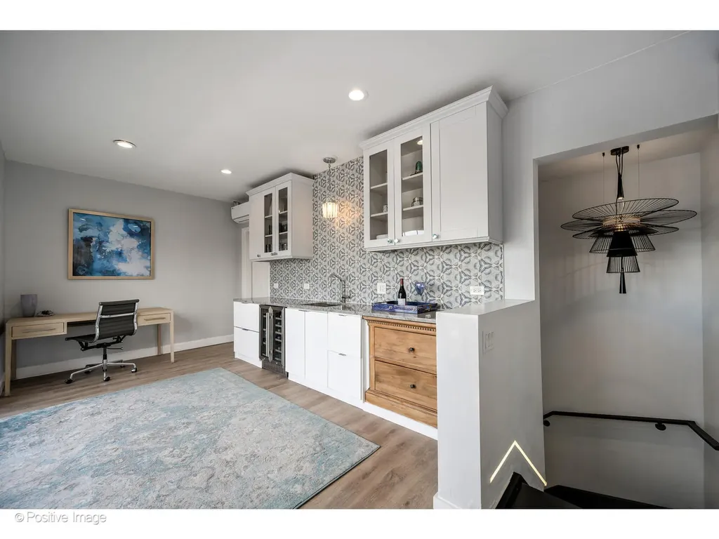 1601 South Indiana Avenue Chicago IL 60616