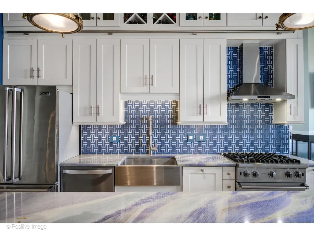 1601 South Indiana Avenue Chicago IL 60616