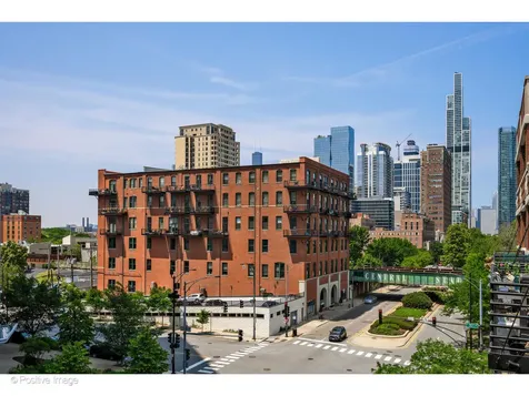 1601 South Indiana Avenue Chicago IL 60616