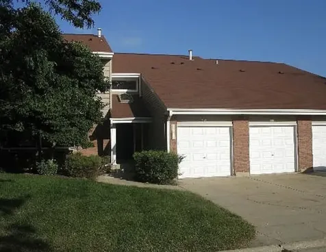 995 South Pinetree Circle Buffalo Grove IL 60089