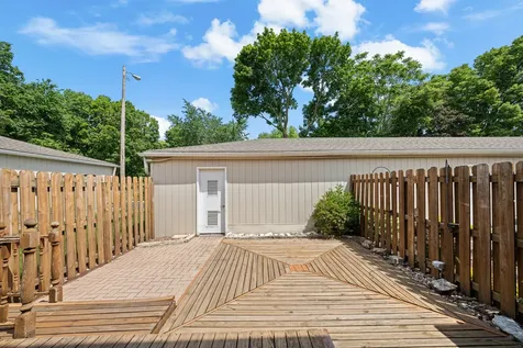 1511 21ST Avenue Rock Island IL 61201