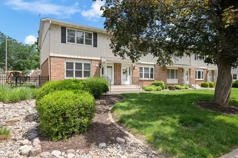 1511 21ST Avenue Rock Island IL 61201