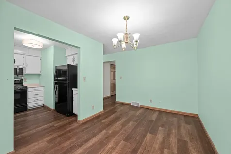 1511 21ST Avenue Rock Island IL 61201