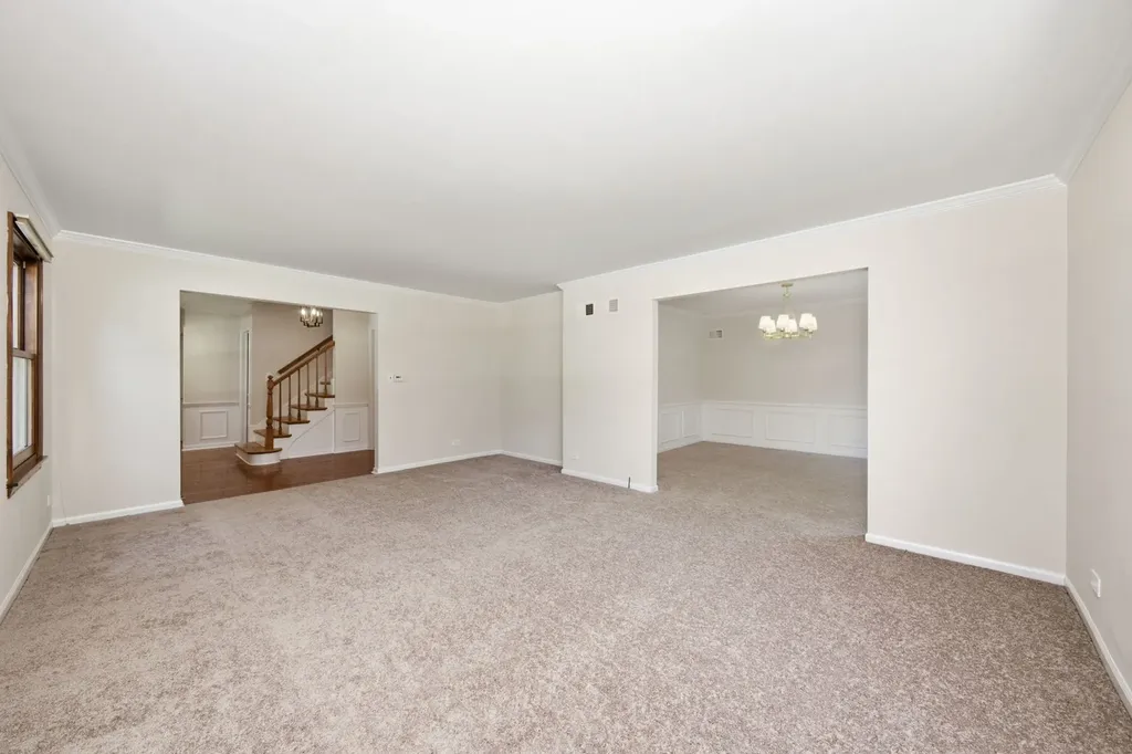 1065 Barneswood Drive Downers Grove IL 60515