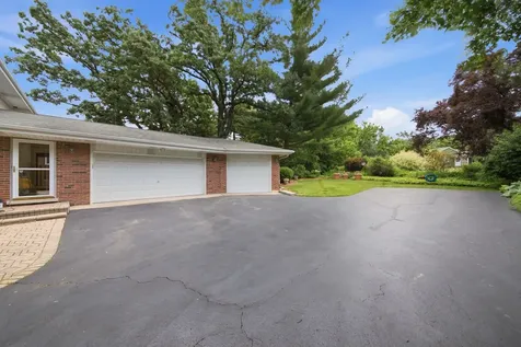 1065 Barneswood Drive Downers Grove IL 60515