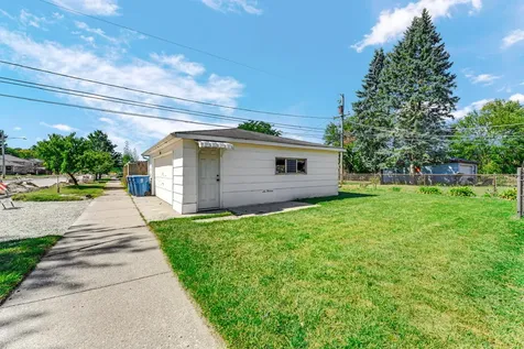 816 Mackinaw Avenue Calumet City IL 60409