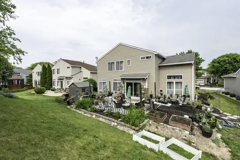 1494 Almaden Lane Gurnee IL 60031