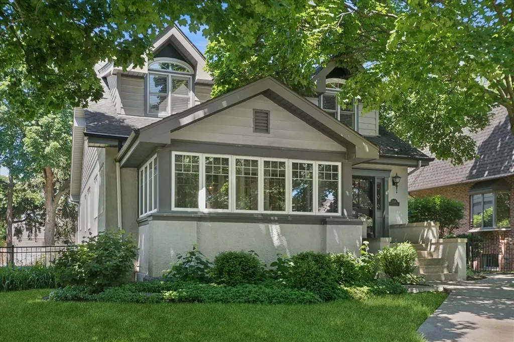 708 Courtland Avenue Park Ridge IL 60068