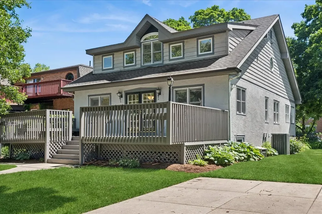 708 Courtland Avenue Park Ridge IL 60068