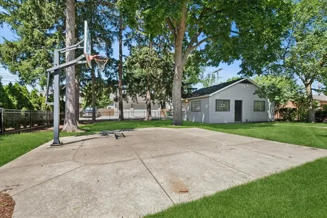 708 Courtland Avenue Park Ridge IL 60068
