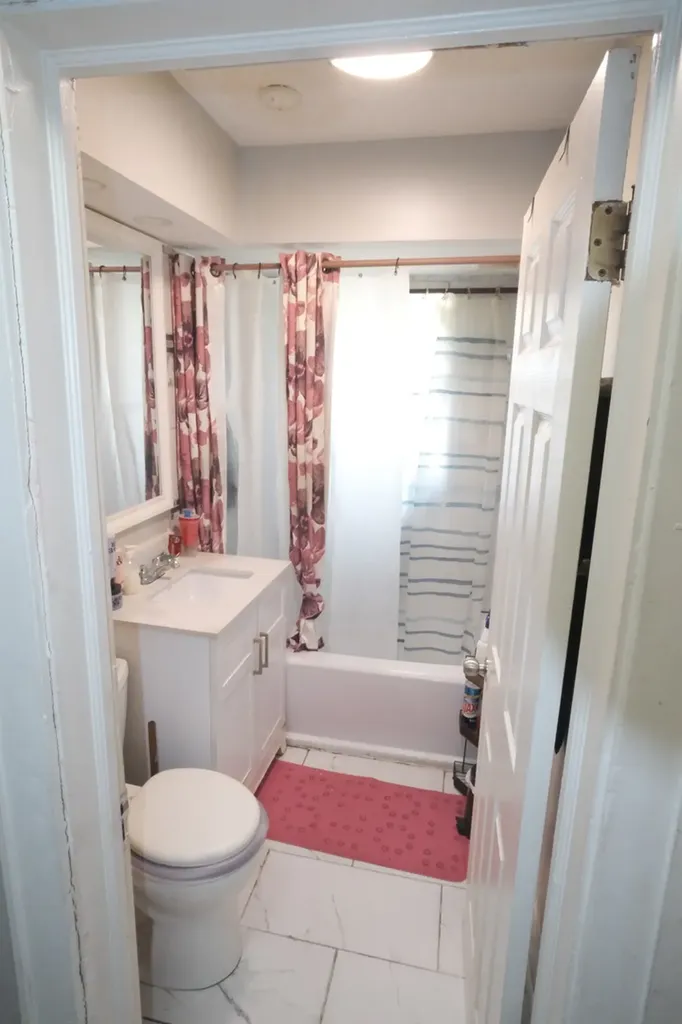 11326 South Union Avenue Chicago IL 60628