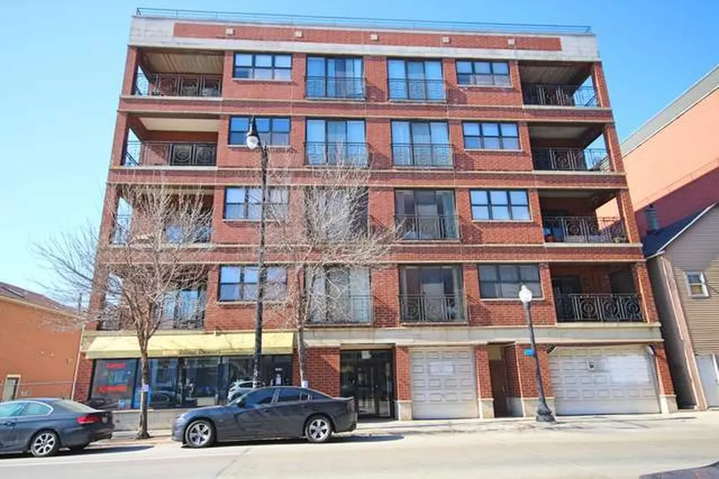 1618 South Halsted Street Chicago IL 60608