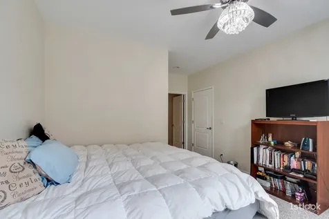 1618 South Halsted Street Chicago IL 60608