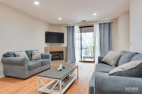 1618 South Halsted Street Chicago IL 60608
