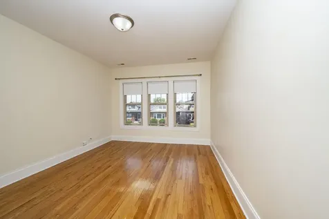 5505 West School Street Chicago IL 60641
