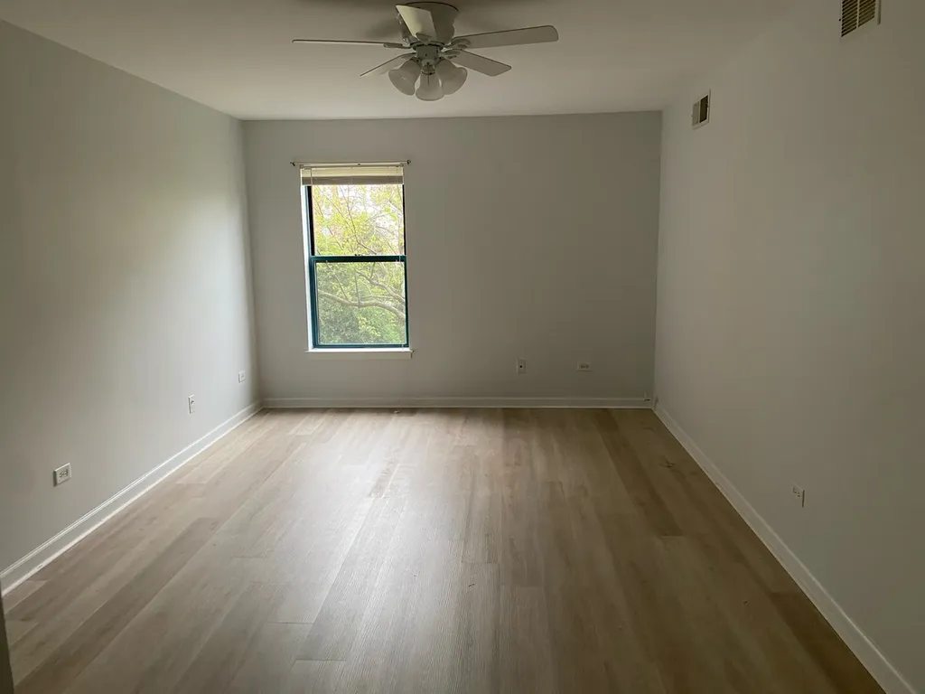 3265 Kirchoff Road Rolling Meadows IL 60008