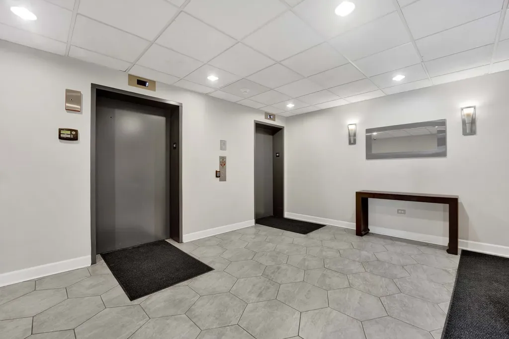 680 North Green Street Chicago IL 60642