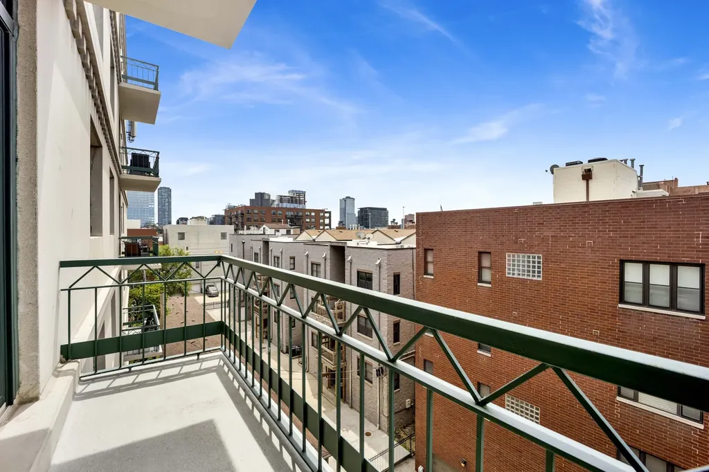 680 North Green Street Chicago IL 60642