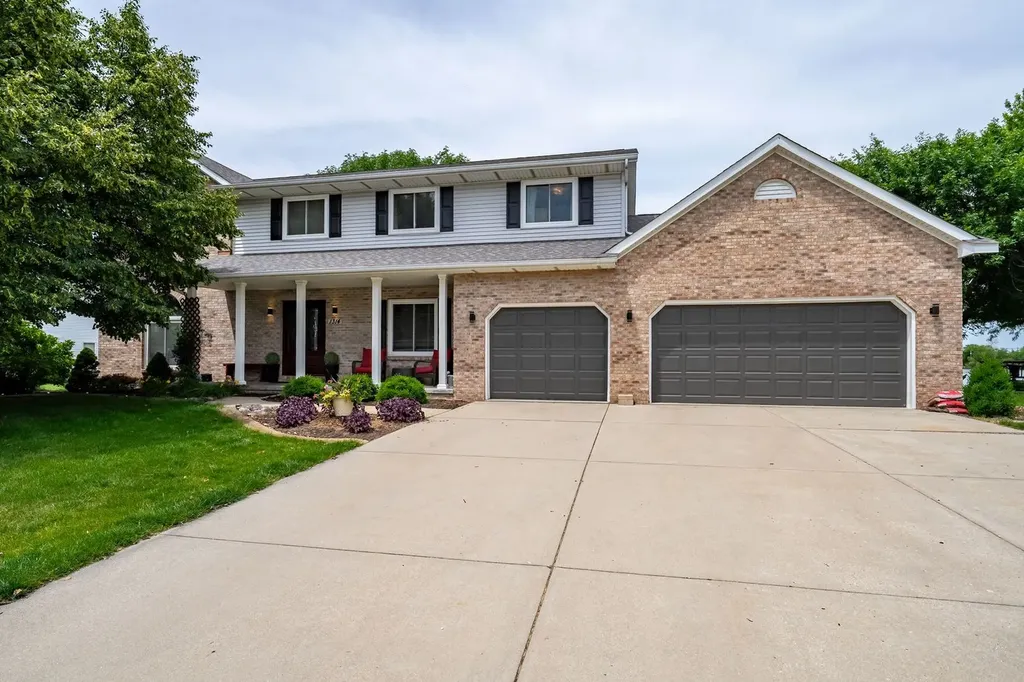 1314 Ironwood Cc Drive Normal IL 61761