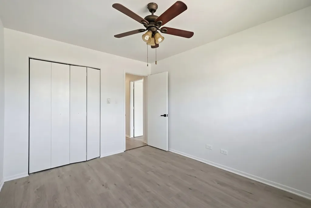 125 Willows Edge Court Willow Springs IL 60480